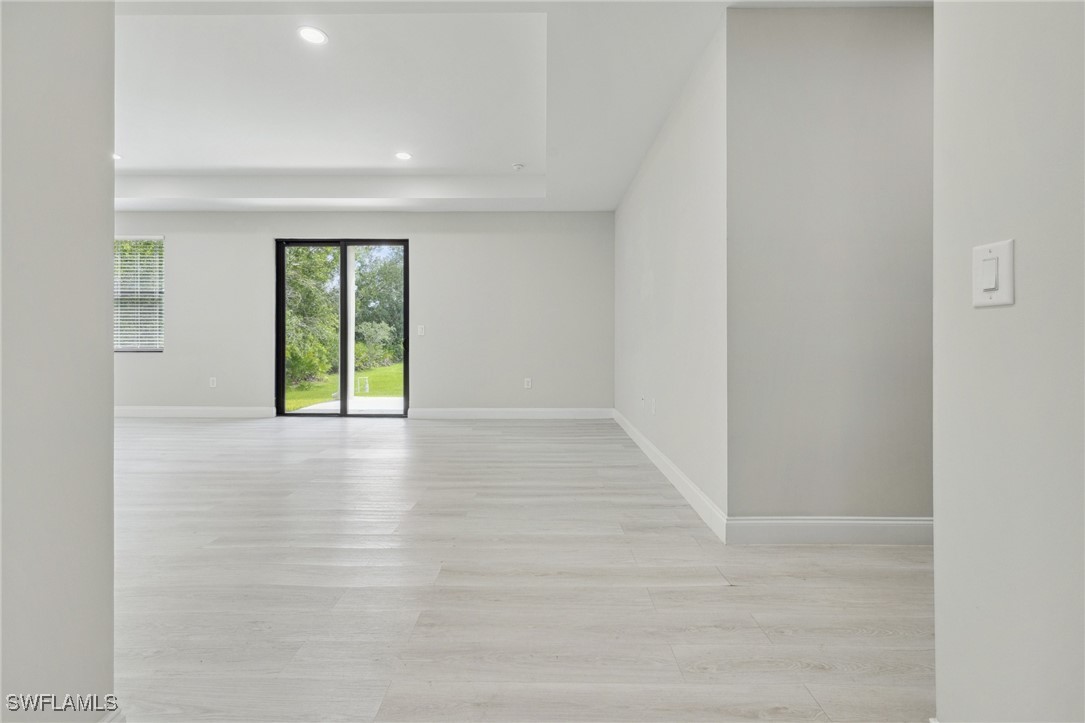3 Bed SingleFamilyResidence for Sale in Lehigh Acres, photo 4