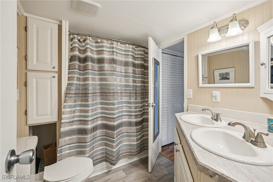 2 Bed ManufacturedHome for Sale in Naples, FL, $119,000 — photo 4