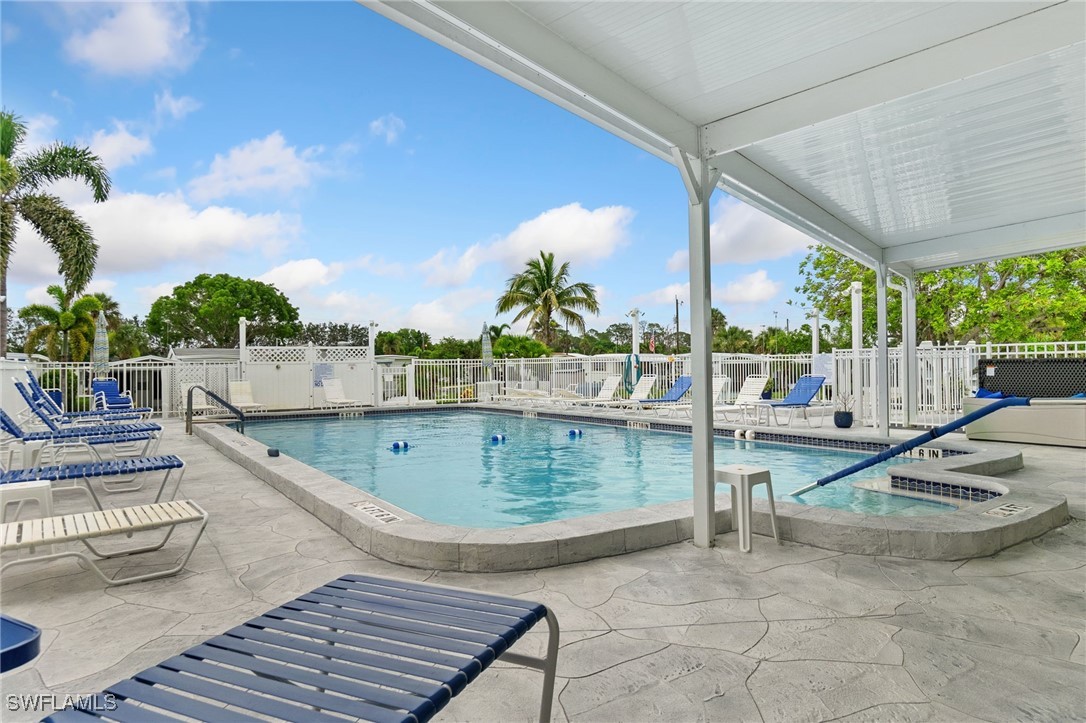 3 Bed ManufacturedHome for Sale in Naples, FL, $250,000 — photo 4