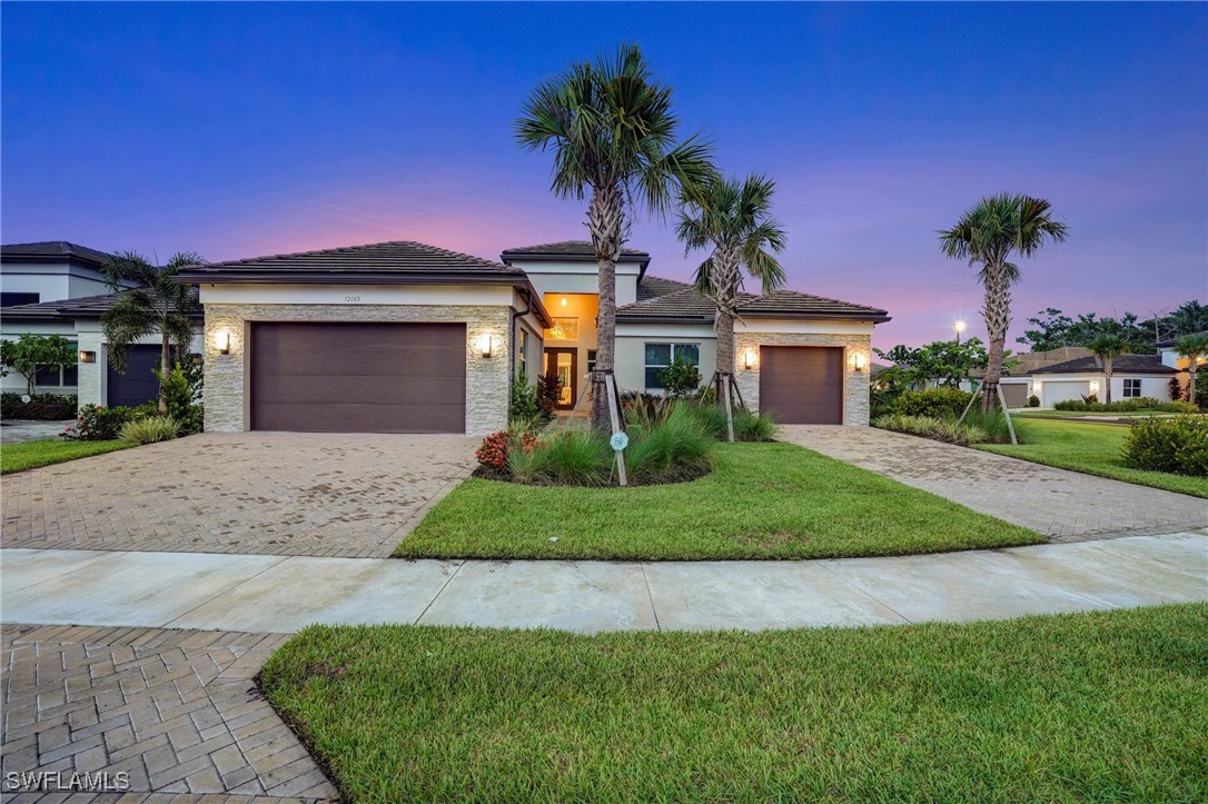 4 Bed Pool Home for Sale in Valencia Trails, FL, $1,799,000 — photo 4