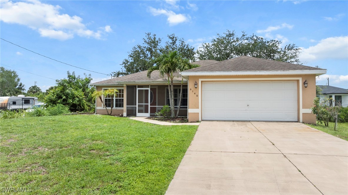 3 Bed SingleFamilyResidence for Sale in Fort Myers, FL — photo 4