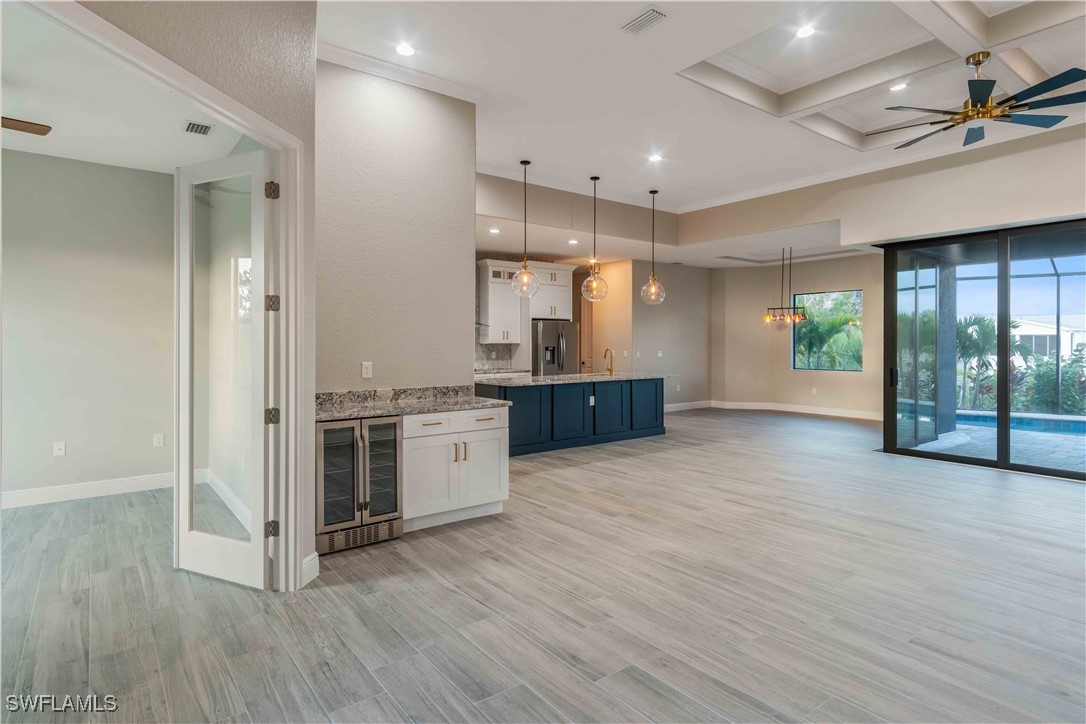 3 Bed Pool Home for Sale in Windward Isle, photo 4
