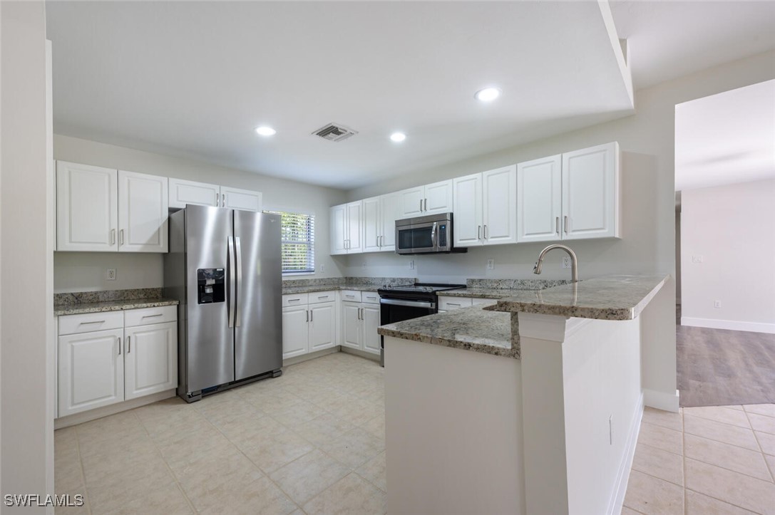 4 Bed SingleFamilyResidence for Sale in Naples, photo 4