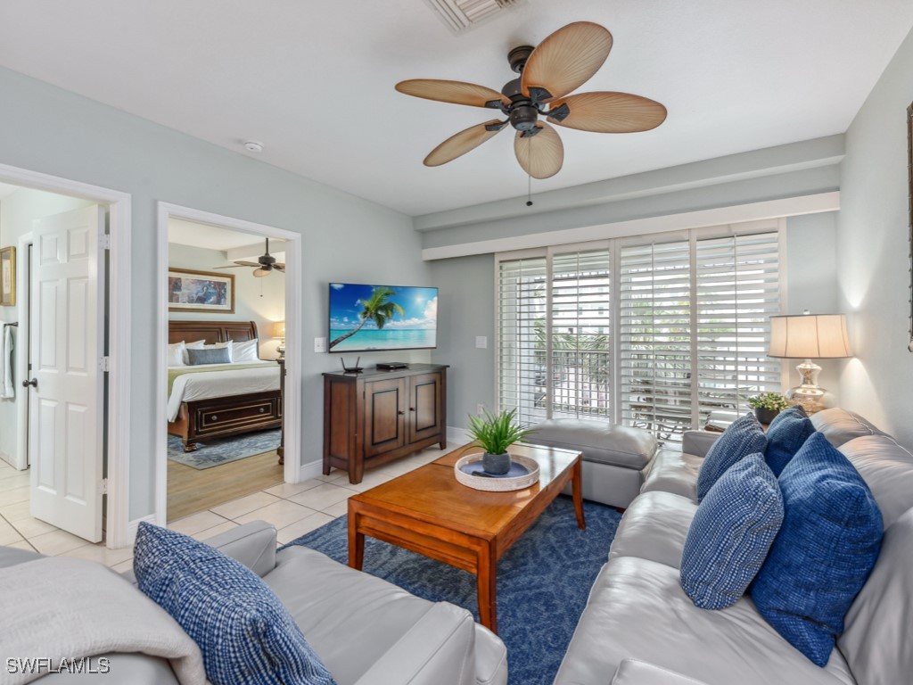 2 Bed Condominium for Sale in Olde Marco Inn, photo 4