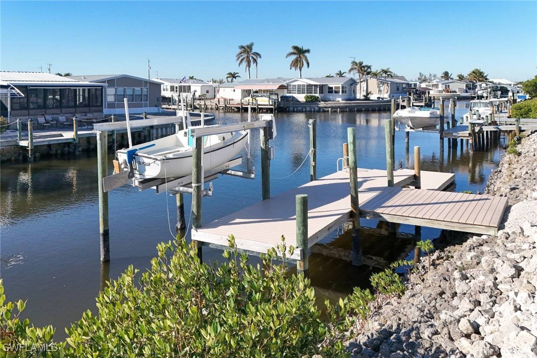 3 Bed Waterfront Home for Sale in Galt Island Shores, FL — photo 4
