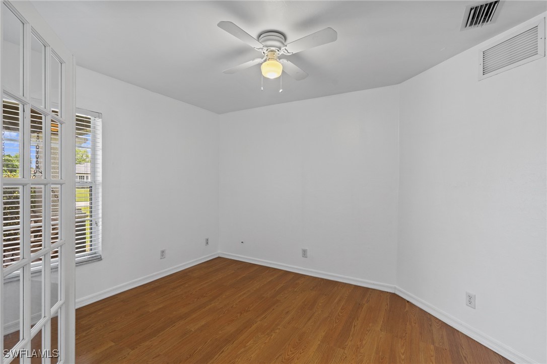 3 Bed SingleFamilyResidence for Sale in Cape Coral, FL — photo 4