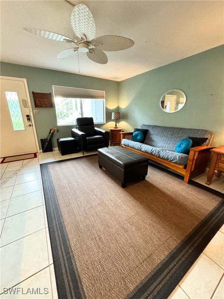 2 Bed Condominium for Sale in Fort Myers, FL, $100,000 — photo 4