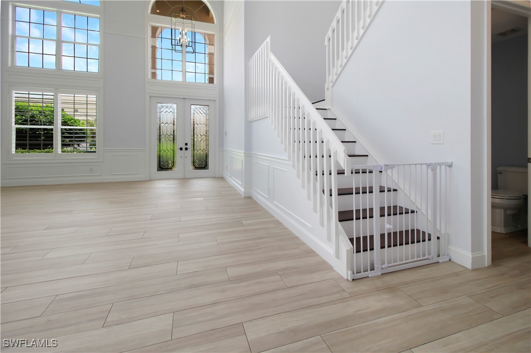 5 Bed Pool Home for Sale in Saturnia Lakes, photo 4