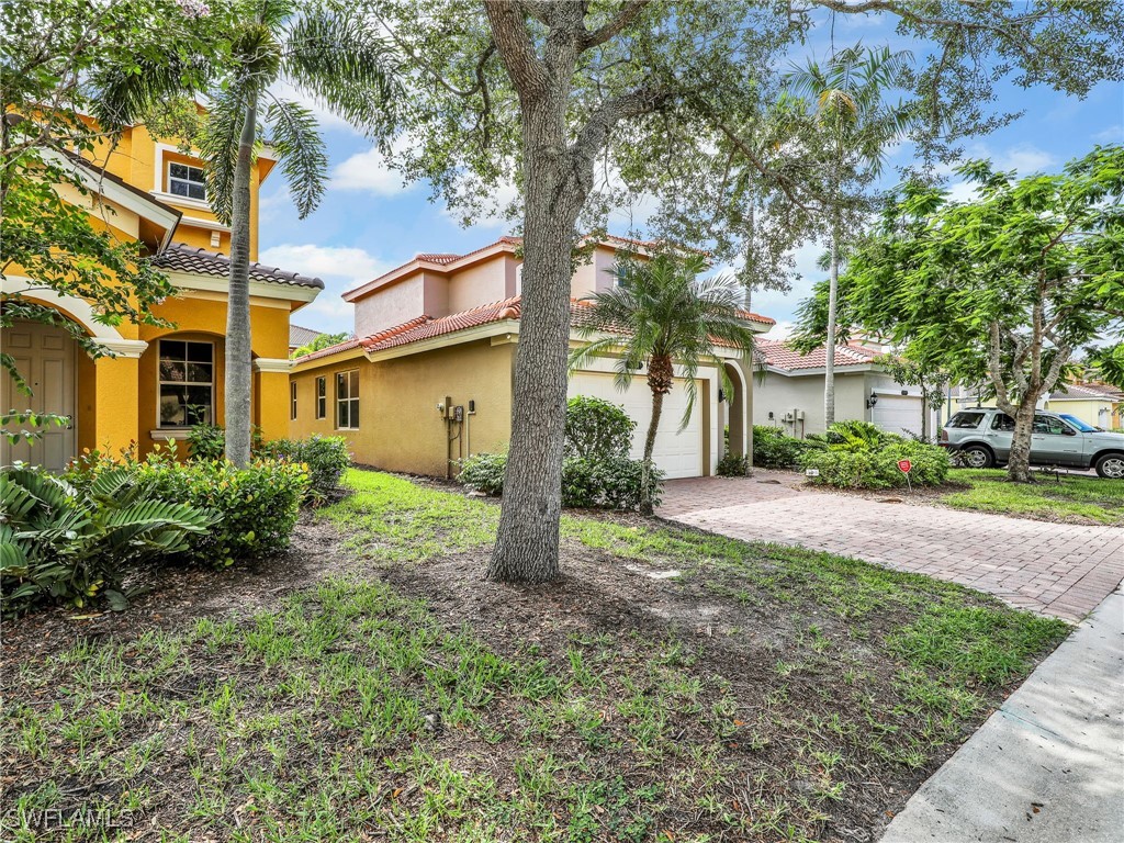3 Bed SingleFamilyResidence for Sale in Estero, FL, $399,999 — photo 4