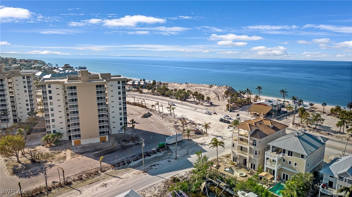 1 Bed Waterfront Home for Sale in Beach And Tennis Club, photo 4