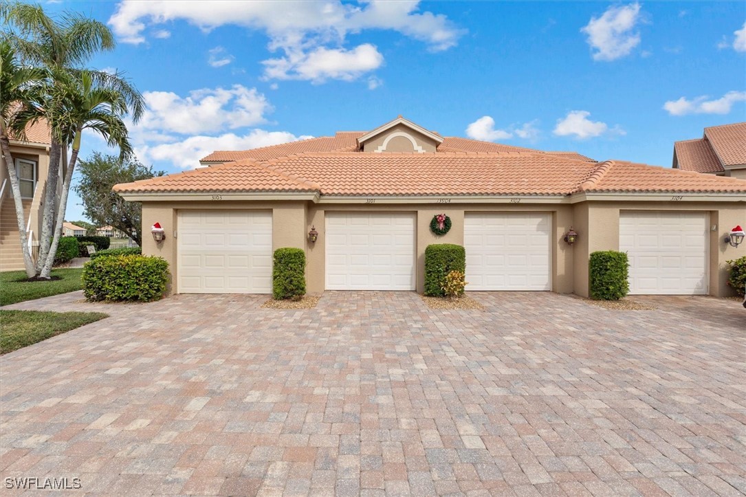 2 Bed Condominium for Sale in Bonita Springs, photo 4