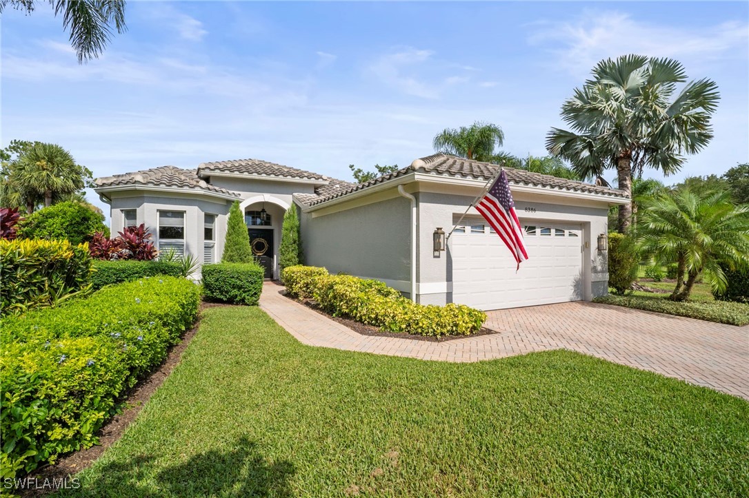 3 Bed SingleFamilyResidence for Sale in Naples, photo 4