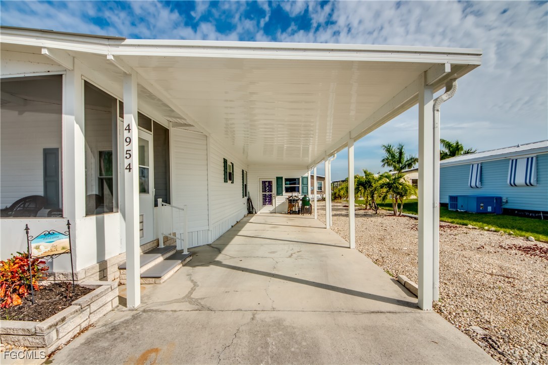 2 Bed ManufacturedHome for Sale in Pine Island Cove, FL — photo 4