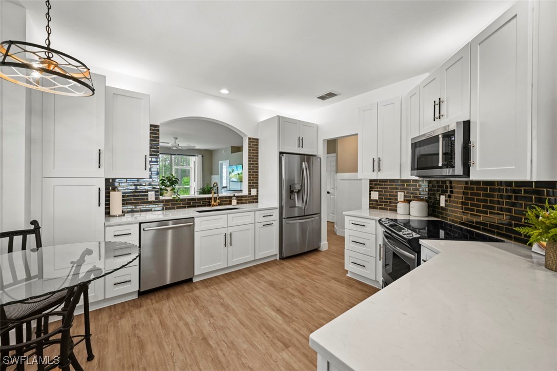 2 Bed Condominium for Sale in Sabal Palm, FL — photo 4