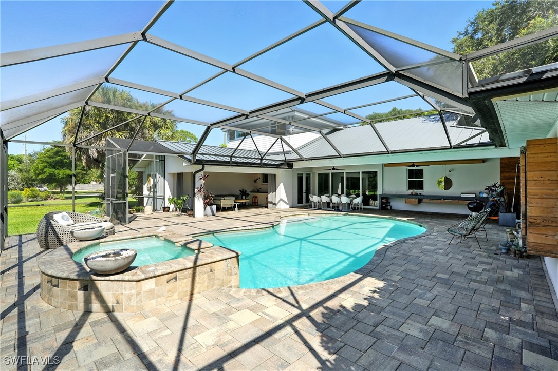 4 Bed Pool Home for Sale in Pine Ridge, photo 4