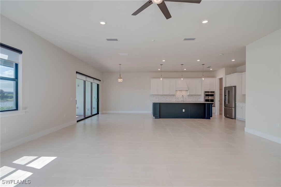 5 Bed SingleFamilyResidence for Sale in Avalon Park, photo 4