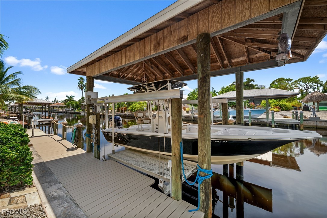 3 Bed Pool Home for Sale in St James City, photo 4