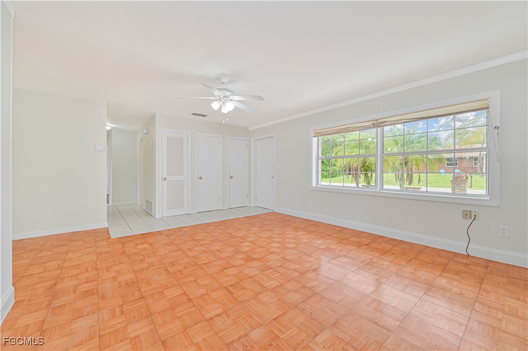 3 Bed SingleFamilyResidence for Sale in Lehigh Acres, photo 4