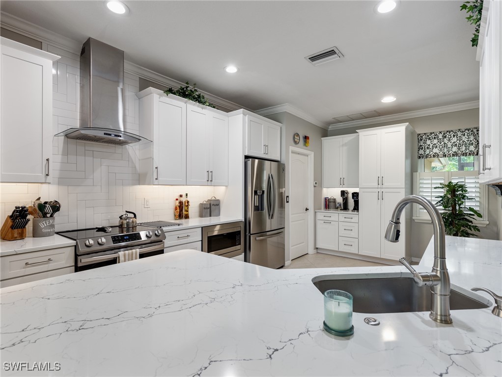 3 Bed Pool Home for Sale in Bella Terra, FL — photo 4