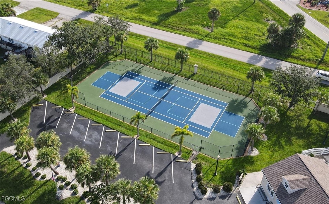 3 Bed SingleFamilyResidence for Sale in Rio Villa Lakes, FL — photo 4