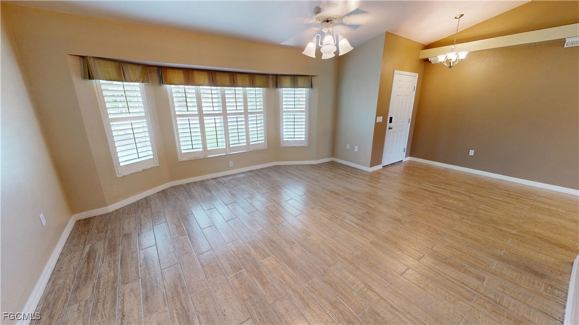 3 Bed SingleFamilyResidence for Sale in Deep Creek, FL — photo 4