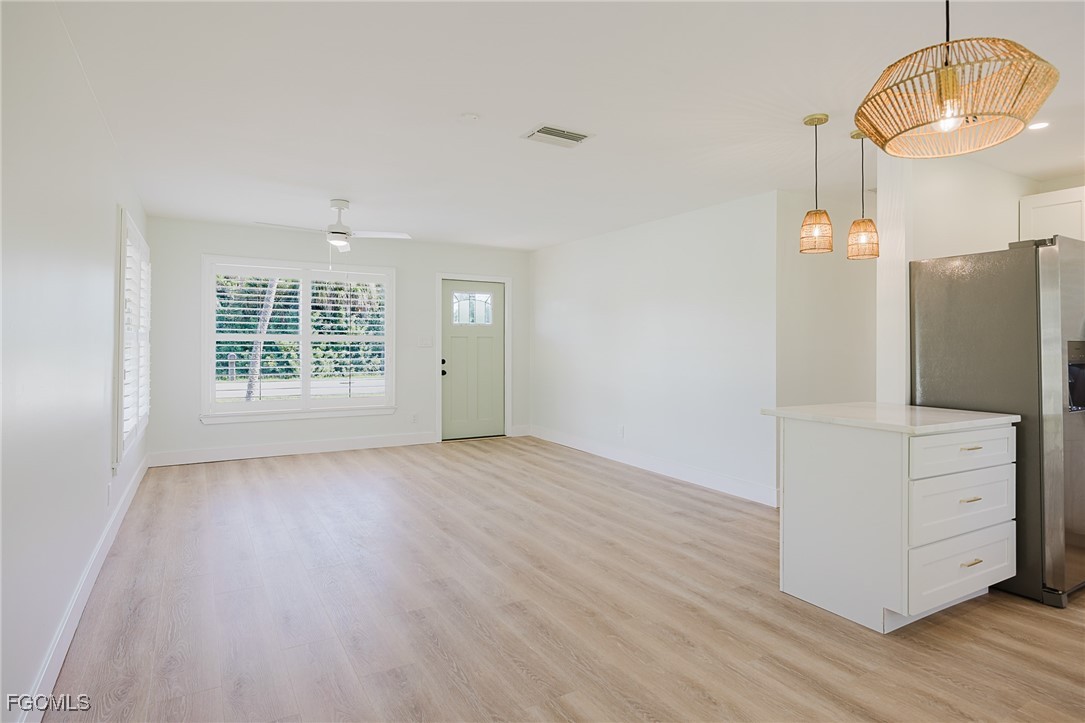 3 Bed SingleFamilyResidence for Sale in Punta Gorda, FL — photo 4
