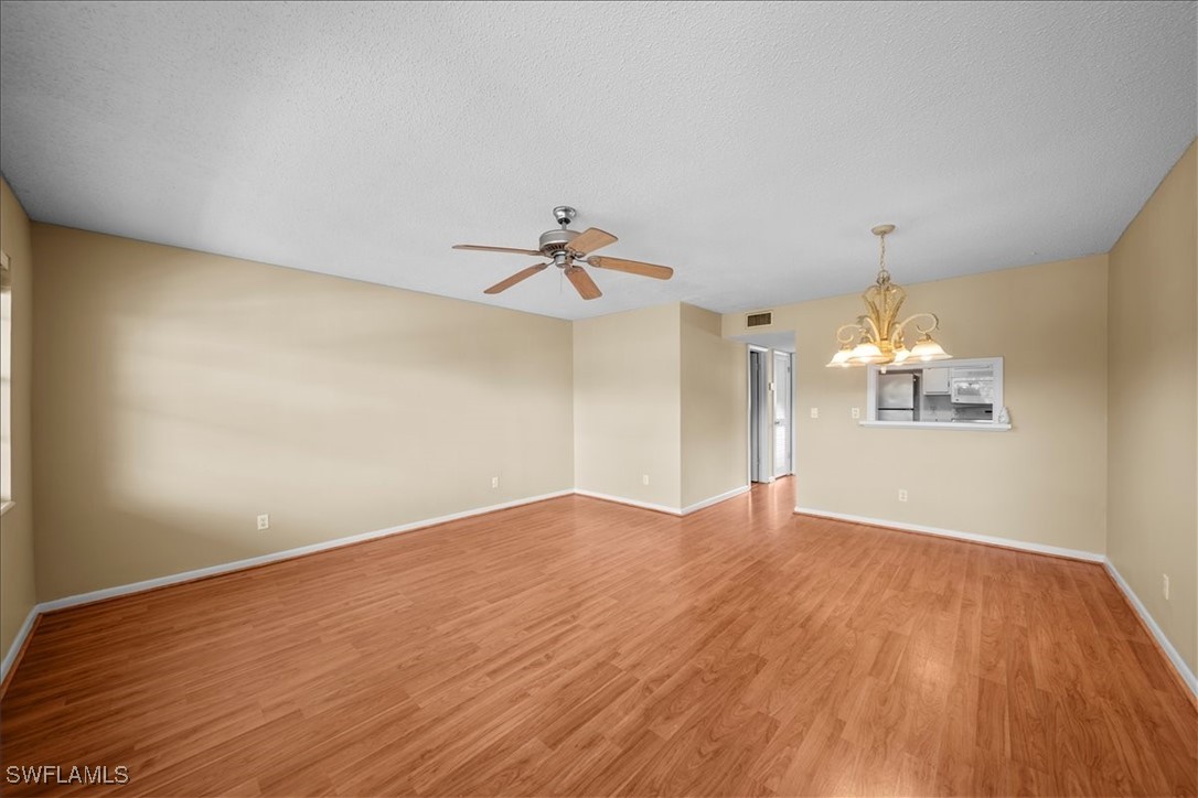 1 Bed Waterfront Home for Sale in Fort Myers, FL, $94,500 — photo 4
