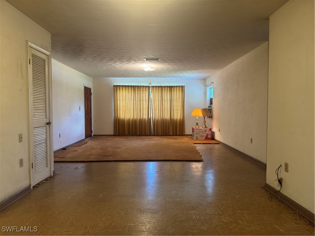 3 Bed SingleFamilyResidence for Sale in Immokalee, FL — photo 4