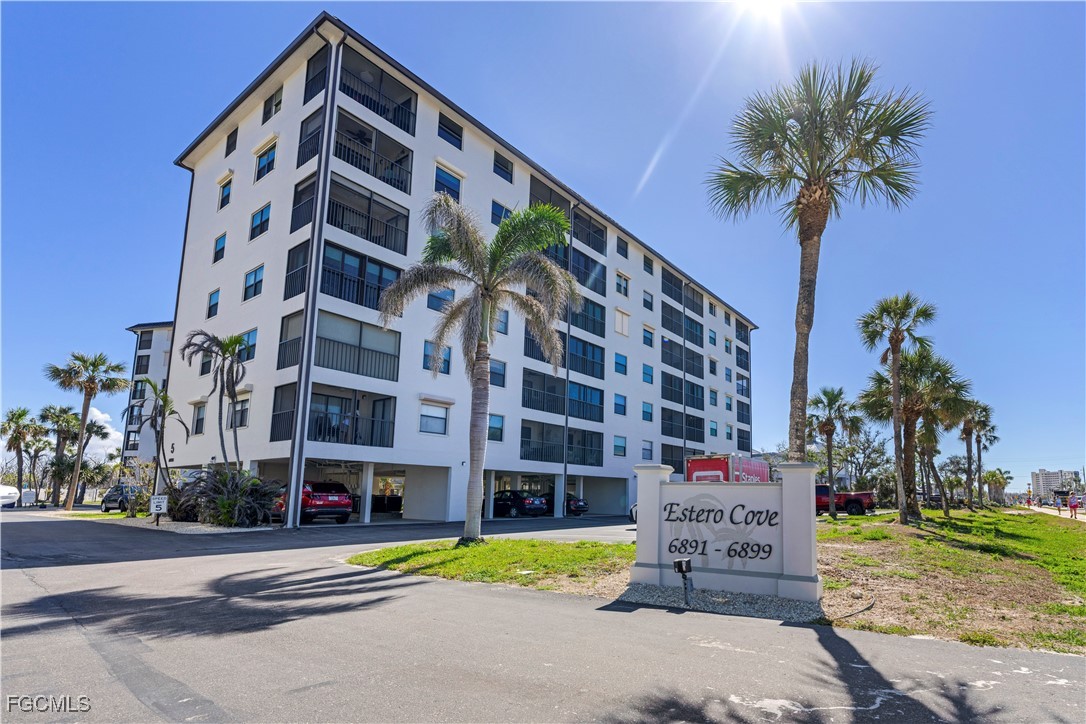 2 Bed Condominium for Sale in Fort Myers Beach, FL, $410,000 — photo 4