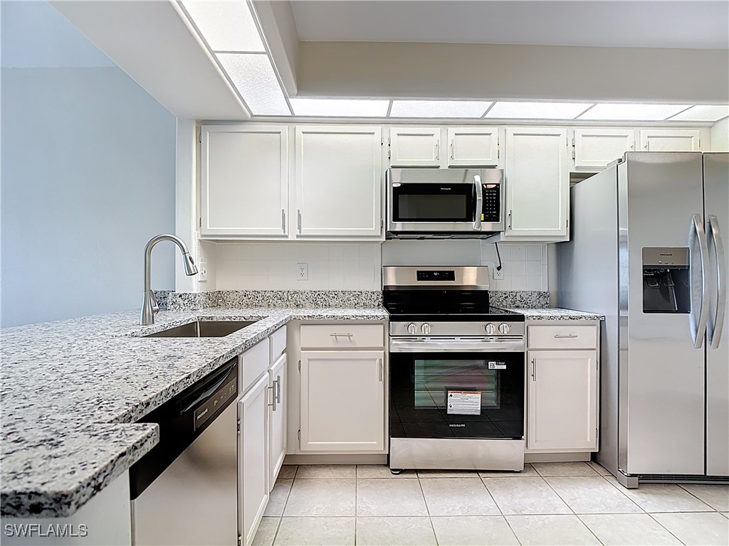 2 Bed Waterfront Home for Sale in Amberley Court, photo 4