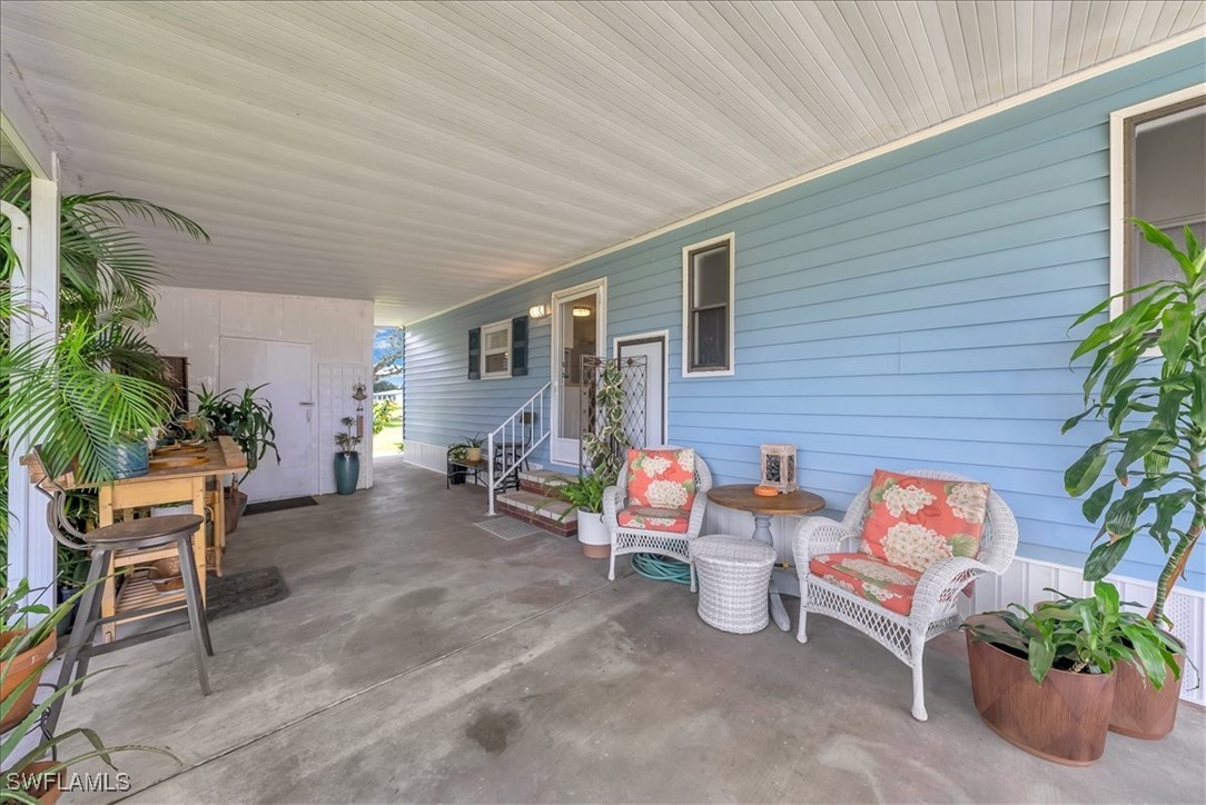 2 Bed ManufacturedHome for Sale in Naples, photo 4
