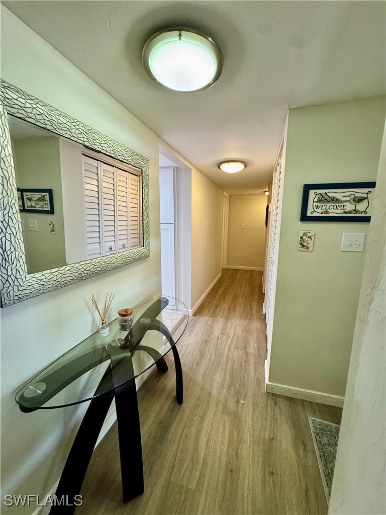 2 Bed Waterfront Home for Sale in Fort Myers, photo 4