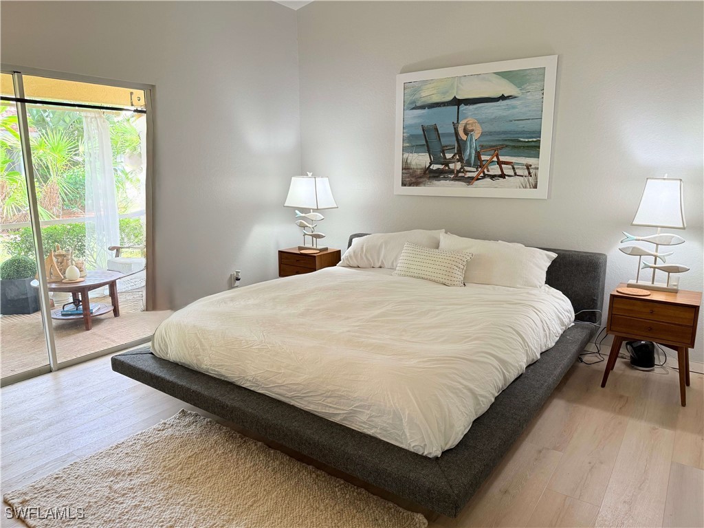 2 Bed Attached for Sale in Naples, photo 4