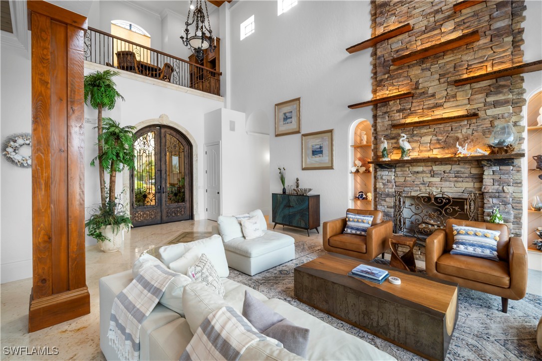 5 Bed Pool Home for Sale in Marco Island, photo 4
