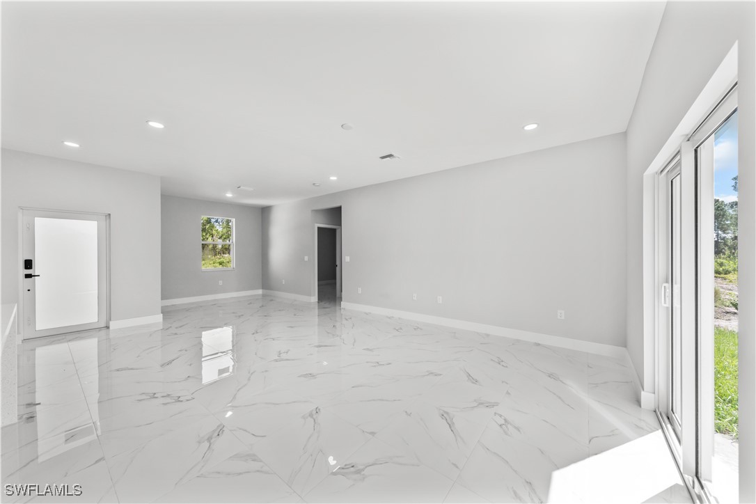 3 Bed SingleFamilyResidence for Sale in Lehigh Acres, FL — photo 4