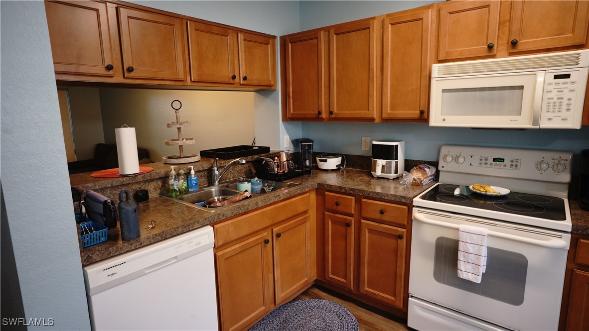 2 Bed Townhouse for Sale in Cypress Landing, photo 4