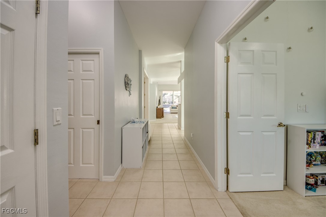 3 Bed Waterfront Home for Sale in Fort Myers, photo 4