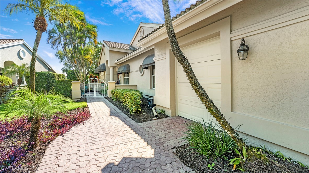 2 Bed Waterfront Home for Sale in Naples, FL, $599,900 — photo 4