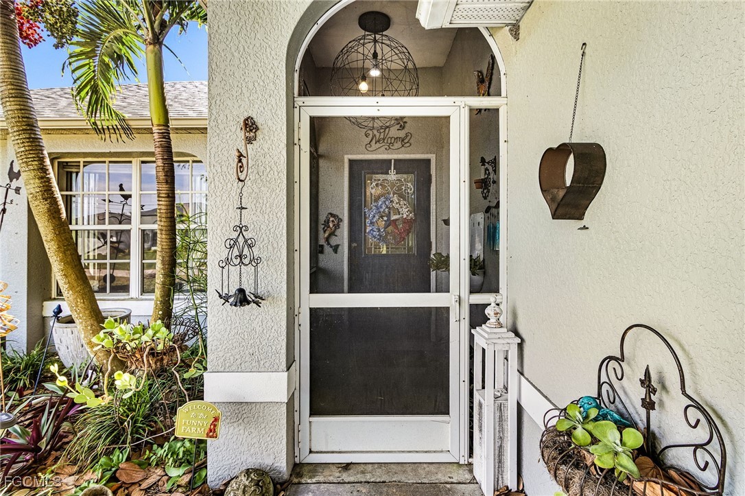 4 Bed SingleFamilyResidence for Sale in Cape Coral, photo 4