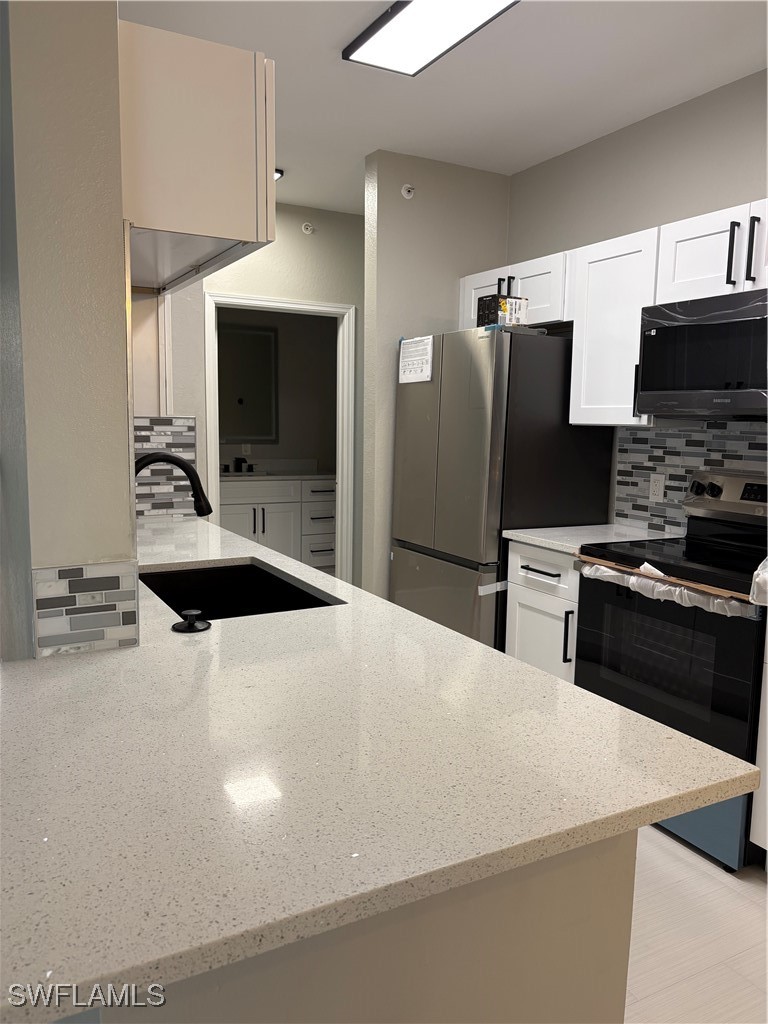1 Bed Condominium for Sale in Fairway Preserve, photo 4