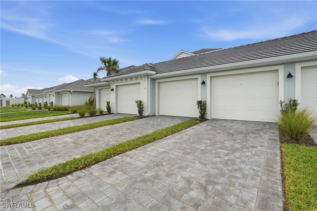 2 Bed Condominium for Sale in Webbs Reserve, FL, $287,000 — photo 4