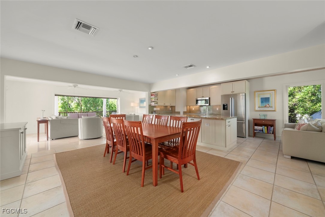 4 Bed SingleFamilyResidence for Sale in Gulf Pines, FL — photo 4