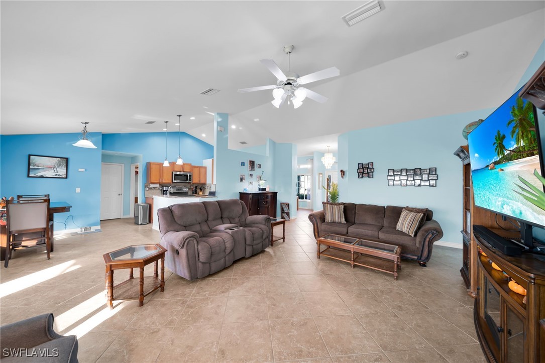 4 Bed Pool Home for Sale in Cape Coral, photo 4