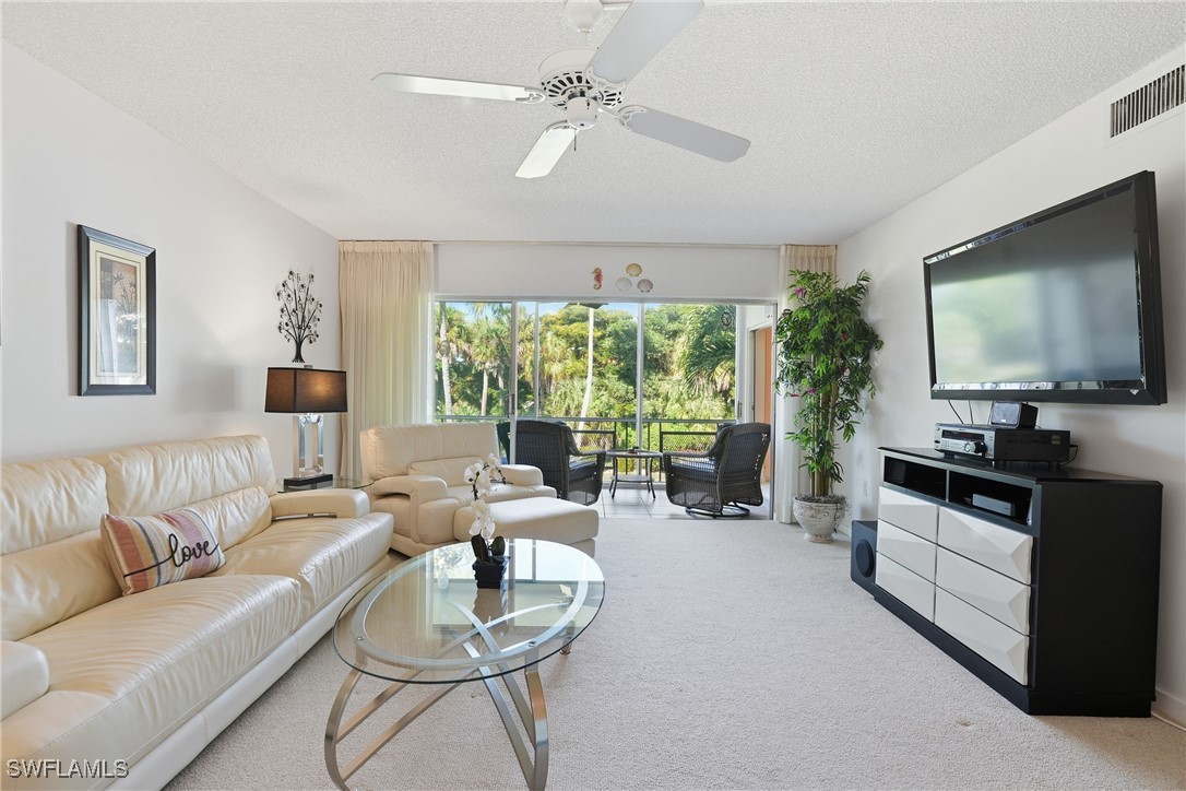 2 Bed Condominium for Sale in Montego Manor, FL, $199,000 — photo 4