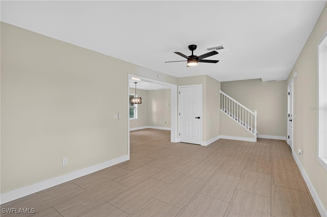 3 Bed SingleFamilyResidence for Sale in Lehigh Acres, photo 4