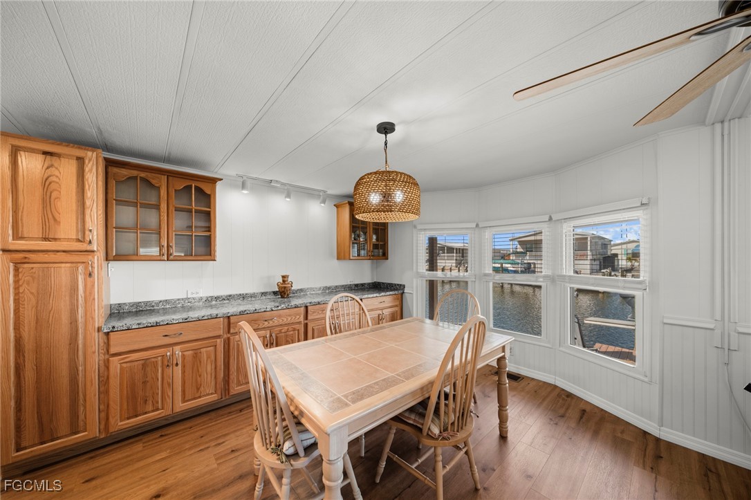 2 Bed Waterfront Home for Sale in St James City, photo 4