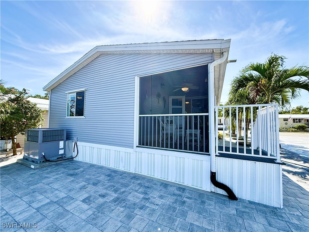 1 Bed ManufacturedHome for Sale in Naples, FL, $179,000 — photo 4