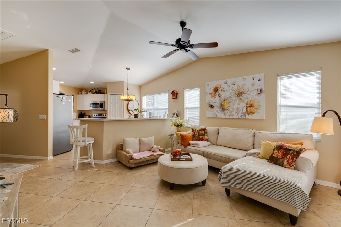 2 Bed SingleFamilyResidence for Sale in Estero, FL, $310,000 — photo 4