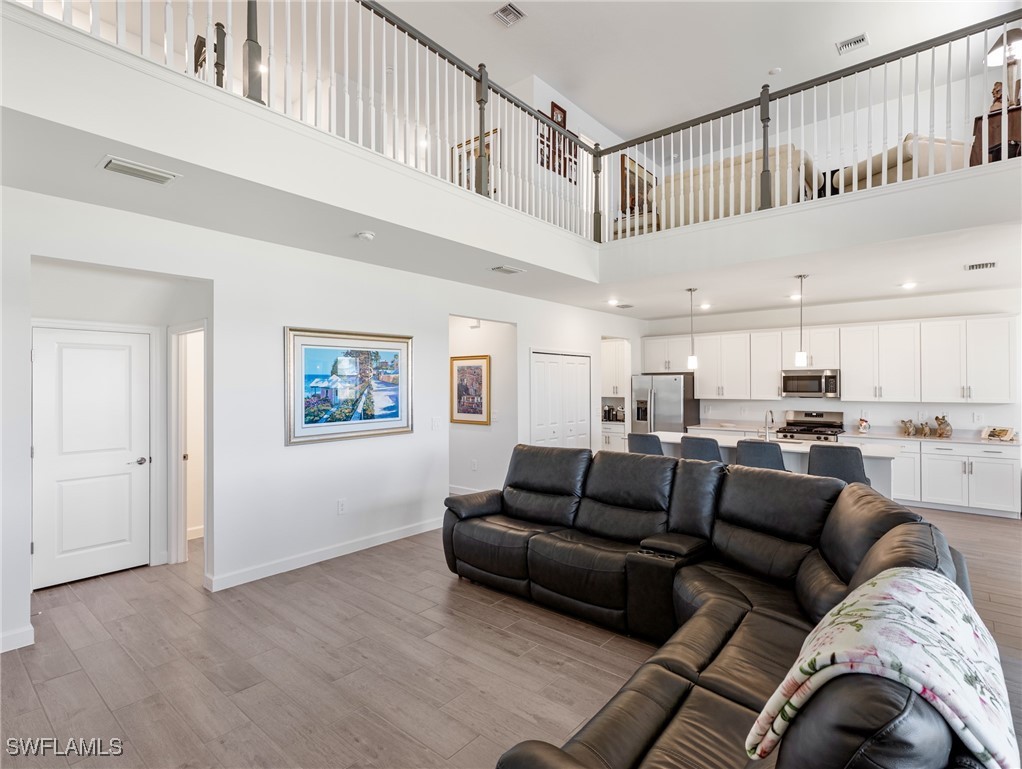 5 Bed Waterfront Home for Sale in Estero, photo 4