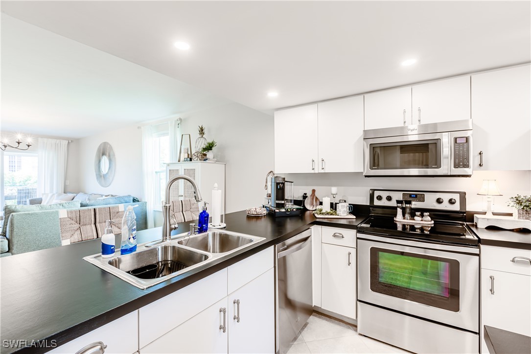 2 Bed Condominium for Sale in Surfwalk, photo 4